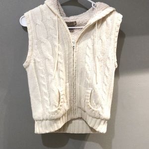Woman’s Fleece Vest